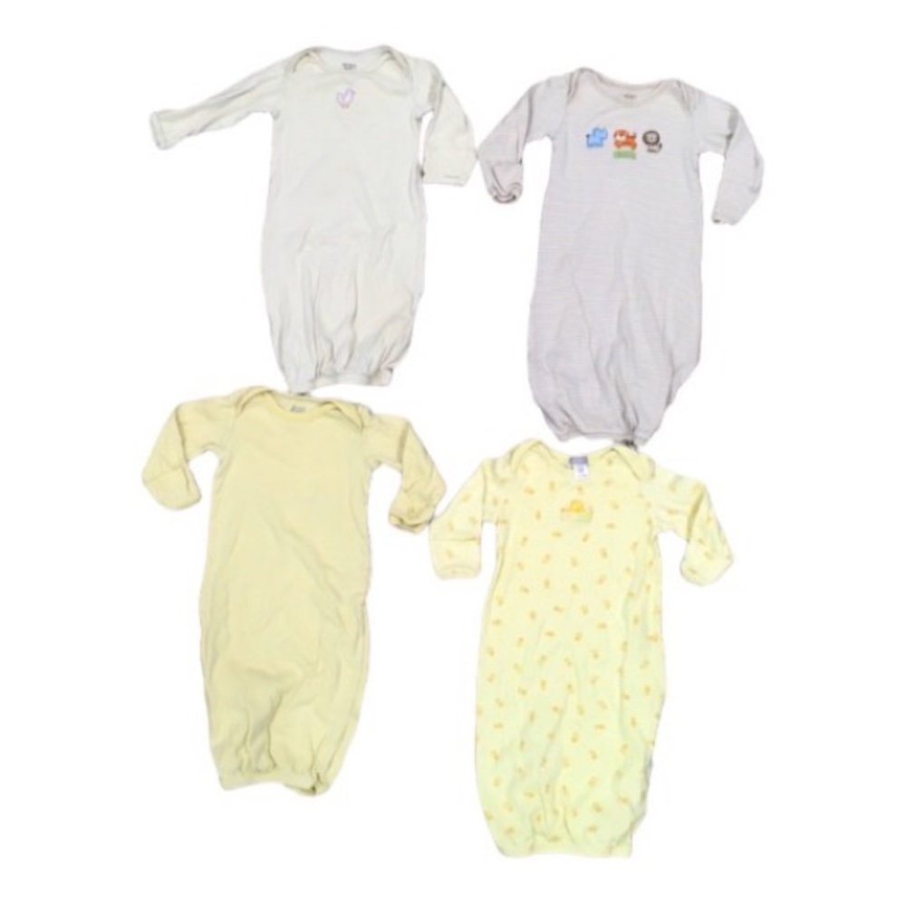 4 Sleep sacks by Carters size 0-3 months